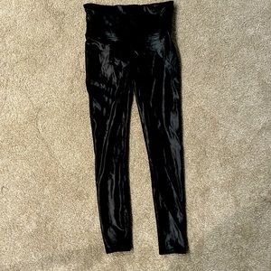 Spanx Faux Leather Leggings size L